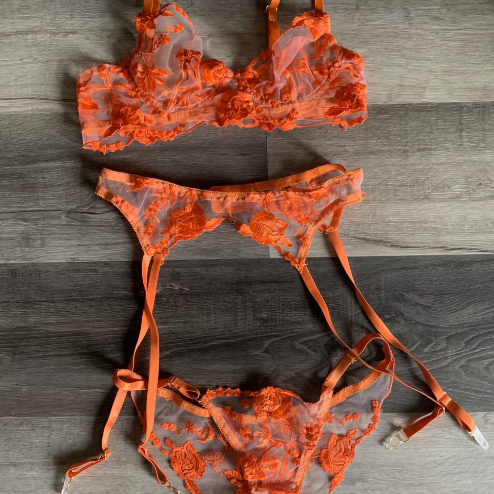 Aaliyah 3-piece lingerie set